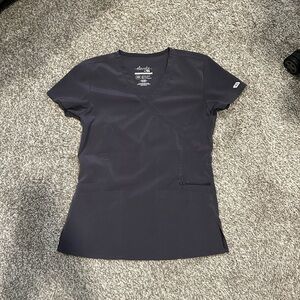 Elevate by IRG women’s scrub top size XS
